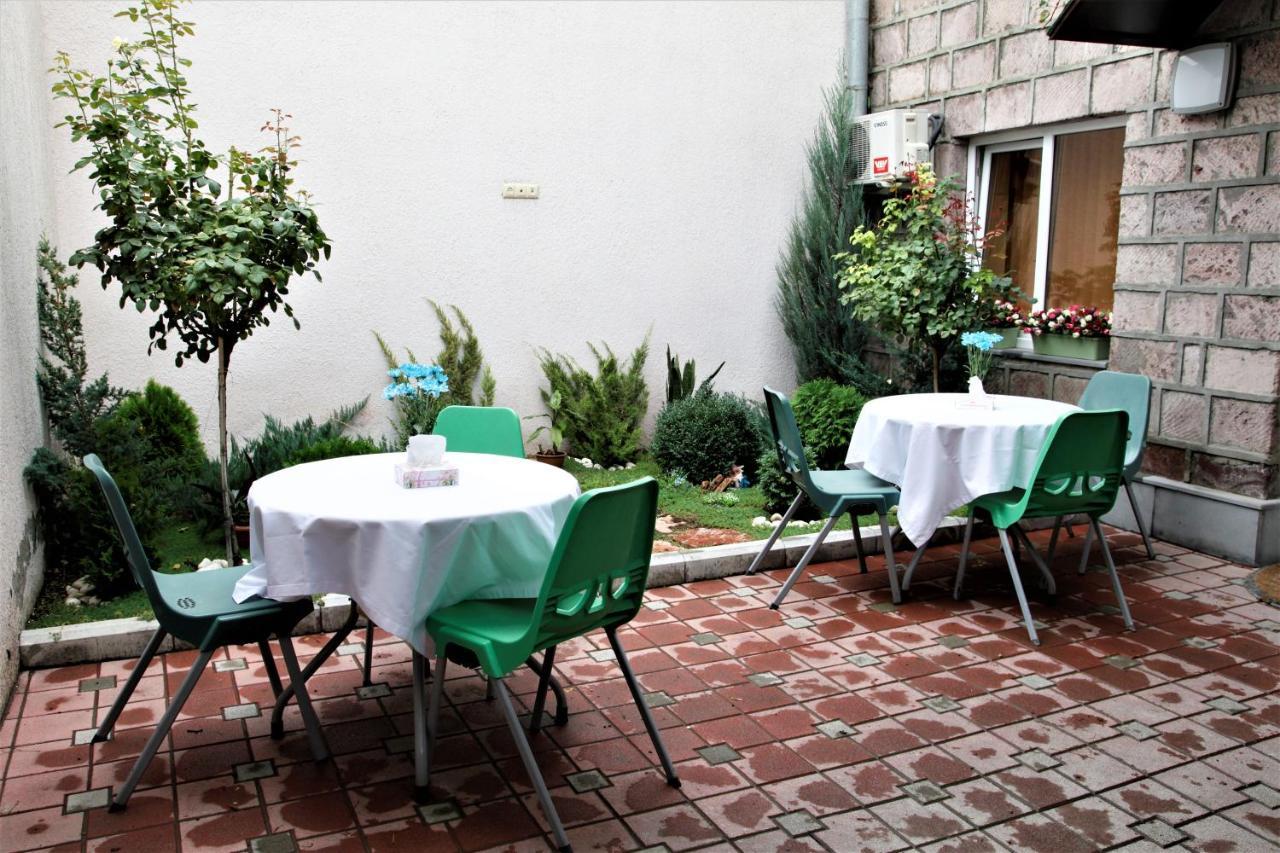 Albert House Hotel And Tours Ereván Exterior foto